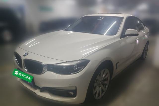 Ojetý BMW 3 Series GT 2019 320i Sport Edition