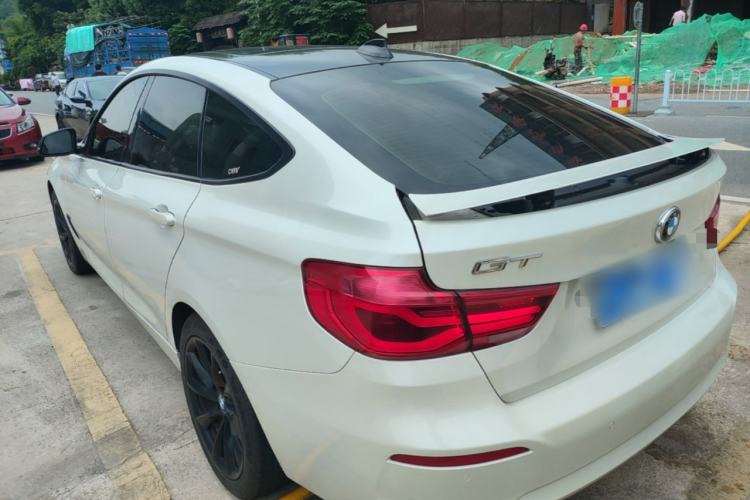 Used BMW 3 Series GT 2019 320i Sport Edition Rear Left 45 Deg