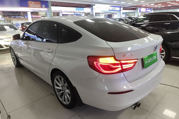 Used BMW 3 Series GT 2019 320i Sport Edition Rear Left 45 Deg