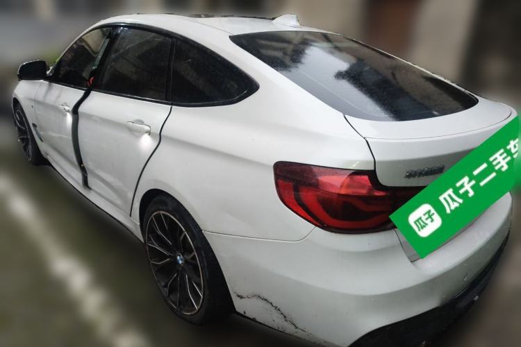 Used BMW 3 Series GT 2019 320i Sport Edition Rear Left 45 Deg