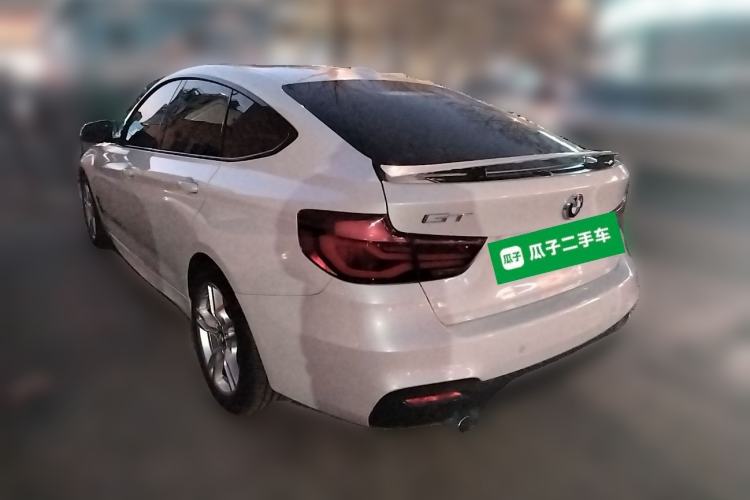 Used BMW 3 Series GT 2019 320i M Sport Package Rear Left 45 Deg