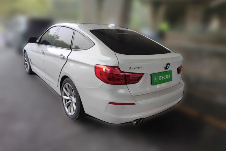 Used BMW 3 Series GT 2019 320i Sport Edition Rear Left 45 Deg