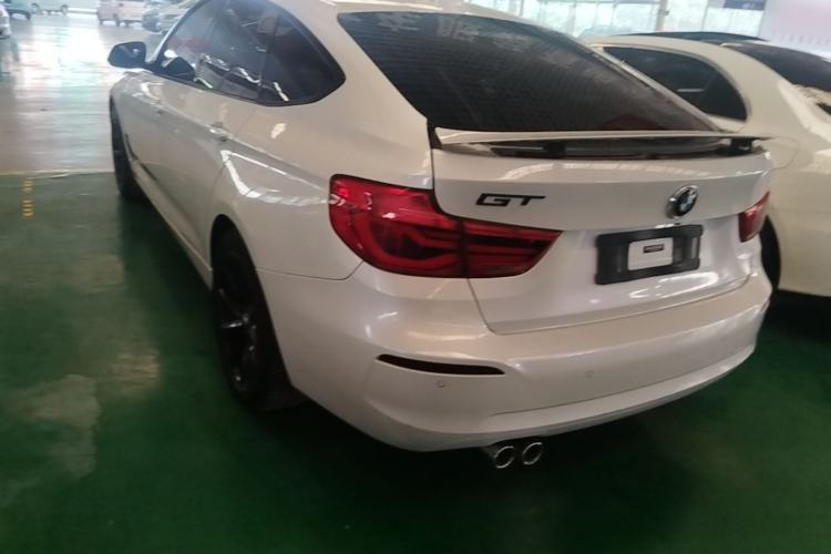 Used BMW 3 Series GT 2019 320i Sport Edition Rear Left 45 Deg