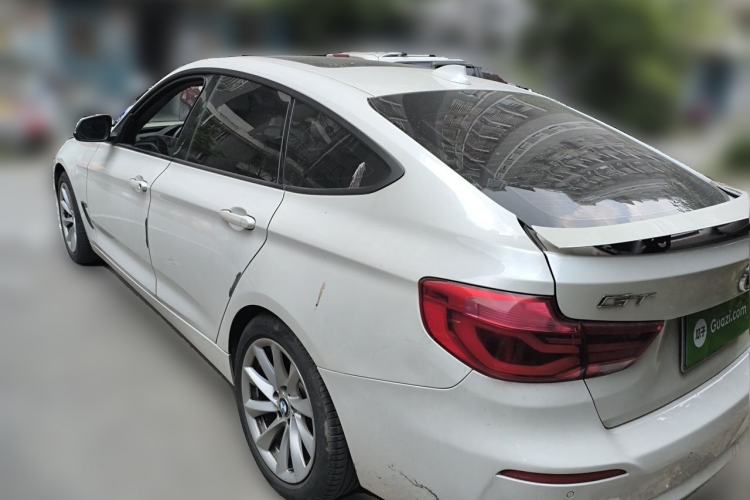 Used BMW 3 Series GT 2019 320i Sport Edition Rear Left 45 Deg