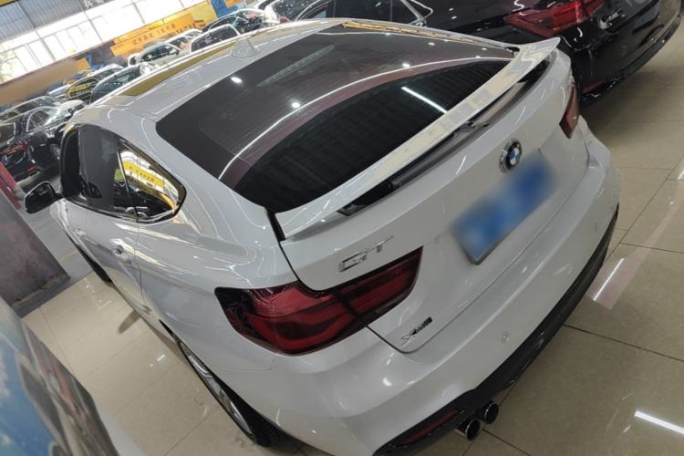 Used BMW 3 Series GT 2019 320i M Sport Package Rear Left 45 Deg