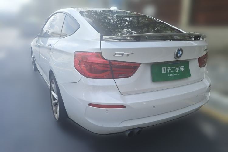 Used BMW 3 Series GT 2019 320i Sport Edition Rear Left 45 Deg