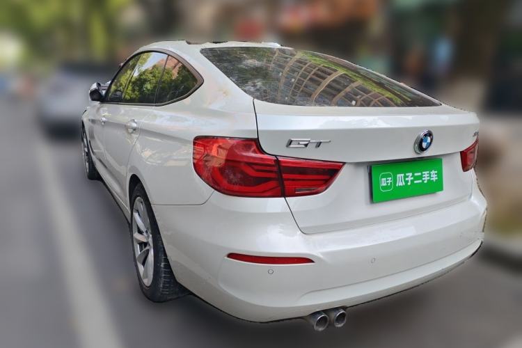 Used BMW 3 Series GT 2019 320i Sport Edition Rear Left 45 Deg