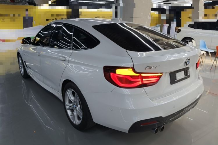 Used BMW 3 Series GT 2019 320i M Sport Package Rear Left 45 Deg