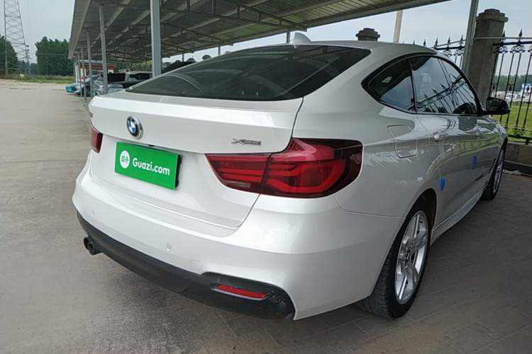 Used BMW 3 Series GT 2019 320i M Sport Package Rear Right 45 Deg