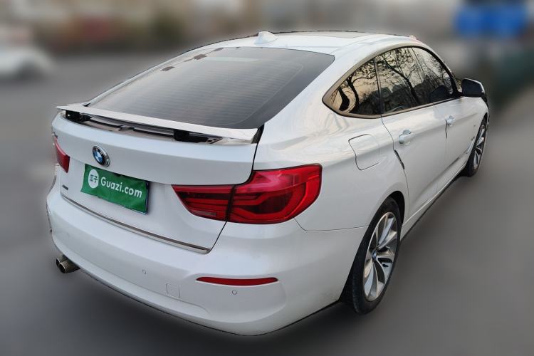 Used BMW 3 Series GT 2019 320i Sport Edition Rear Right 45 Deg