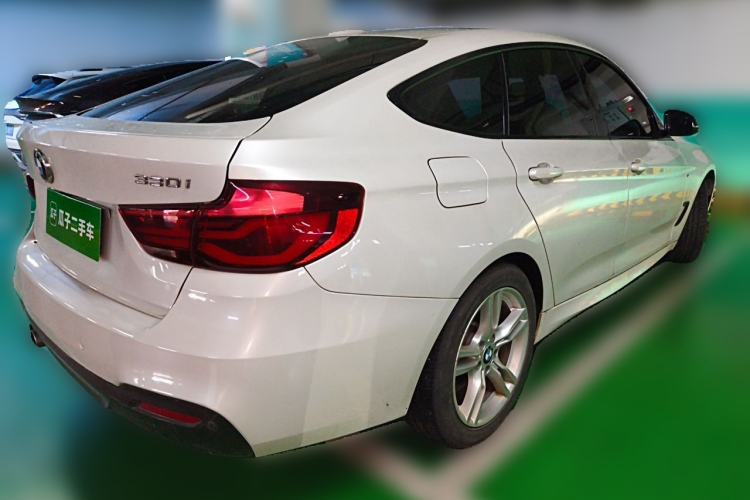 Used BMW 3 Series GT 2019 320i Sport Edition Rear Right 45 Deg