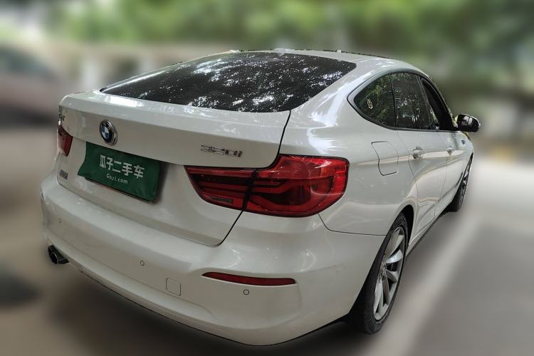 Used BMW 3 Series GT 2019 320i Sport Edition Rear Right 45 Deg