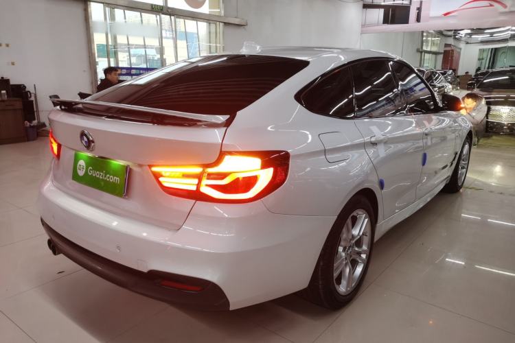Used BMW 3 Series GT 2019 320i M Sport Package Rear Right 45 Deg
