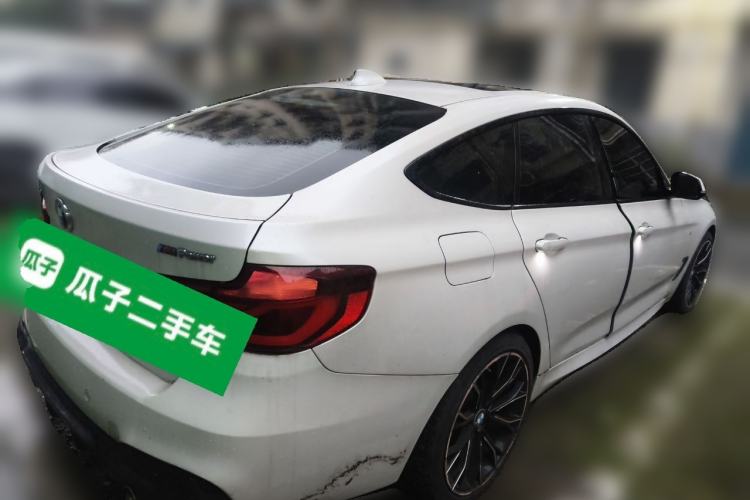 Used BMW 3 Series GT 2019 320i Sport Edition Rear Right 45 Deg