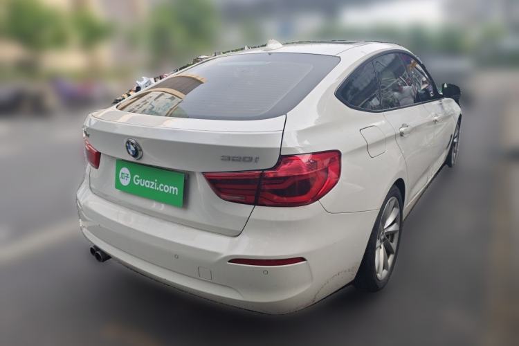Used BMW 3 Series GT 2019 320i Sport Edition Rear Right 45 Deg