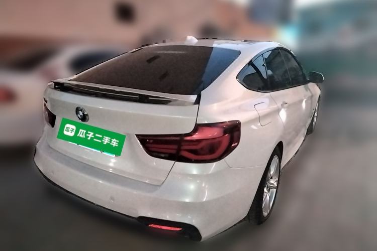 Used BMW 3 Series GT 2019 320i M Sport Package Rear Right 45 Deg