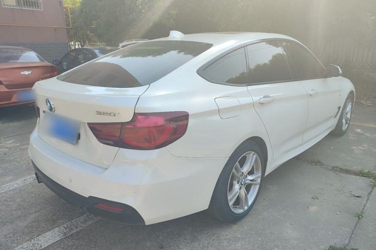 Used BMW 3 Series GT 2019 320i M Sport Package Rear Right 45 Deg
