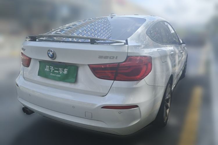 Used BMW 3 Series GT 2019 320i Sport Edition Rear Right 45 Deg