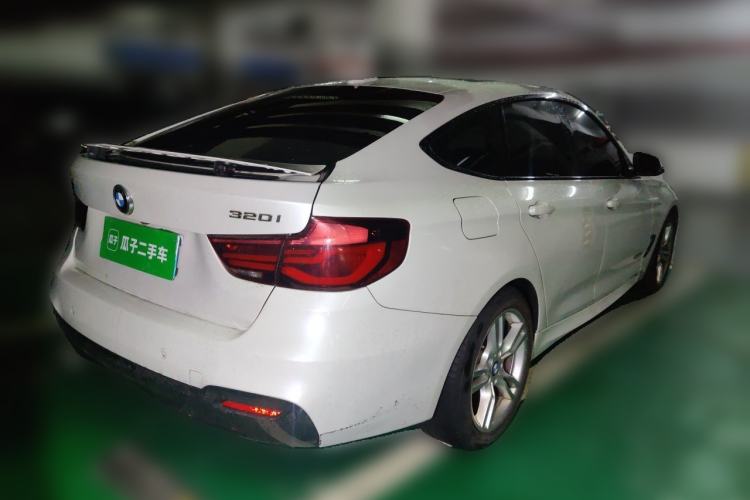 Used BMW 3 Series GT 2019 320i M Sport Package Rear Right 45 Deg