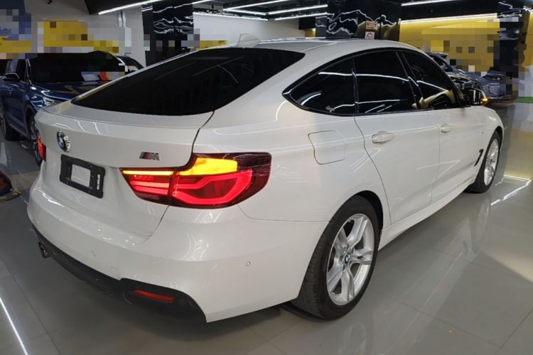 Used BMW 3 Series GT 2019 320i M Sport Package Rear Right 45 Deg