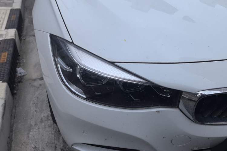 Used BMW 3 Series GT 2019 320i M Sport Package Right Front Headlight