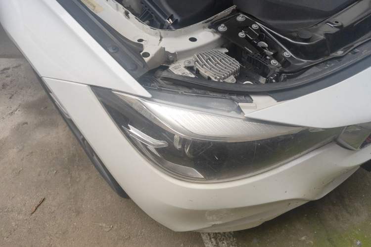 Used BMW 3 Series GT 2019 320i M Sport Package Right Front Headlight