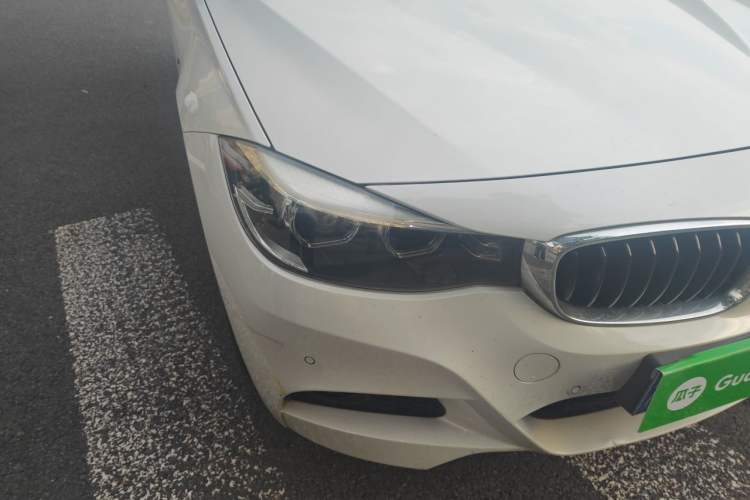 Used BMW 3 Series GT 2019 320i M Sport Package Right Front Headlight