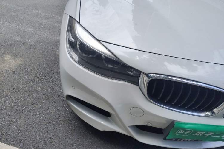 Used BMW 3 Series GT 2019 320i M Sport Package Right Front Headlight
