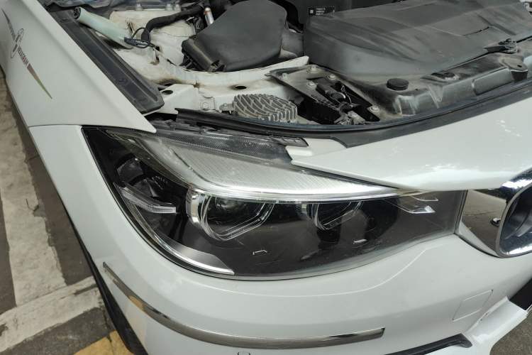 Used BMW 3 Series GT 2019 320i Sport Edition Right Front Headlight