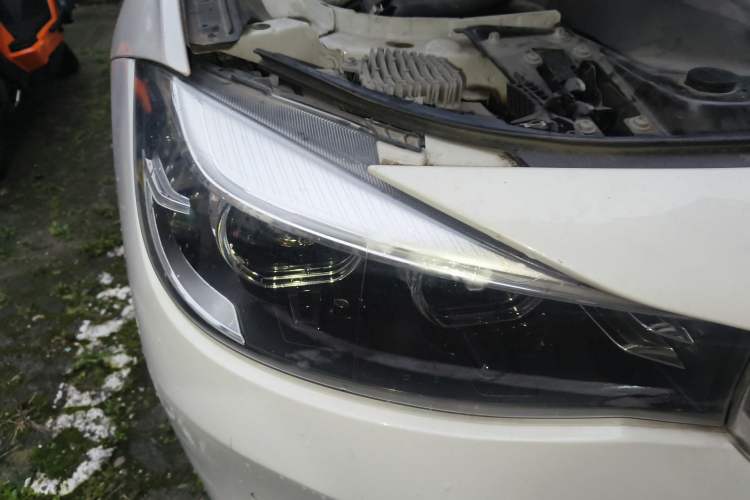 Used BMW 3 Series GT 2019 320i Sport Edition Right Front Headlight