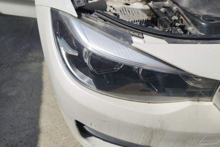 Used BMW 3 Series GT 2019 320i Sport Edition Right Front Headlight