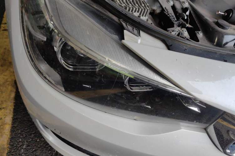 Used BMW 3 Series GT 2019 320i Sport Edition Right Front Headlight