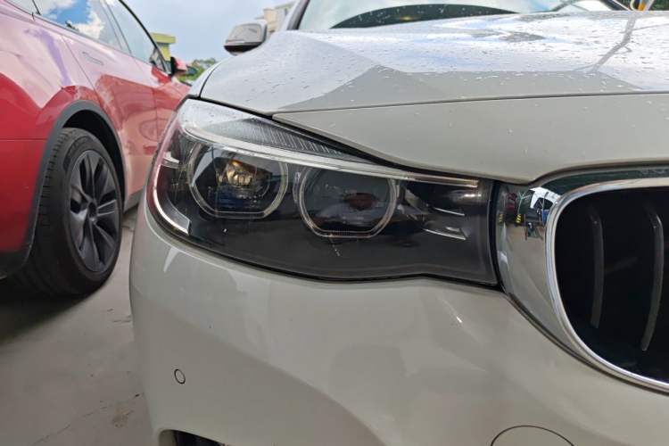 Used BMW 3 Series GT 2019 320i M Sport Package Right Front Headlight