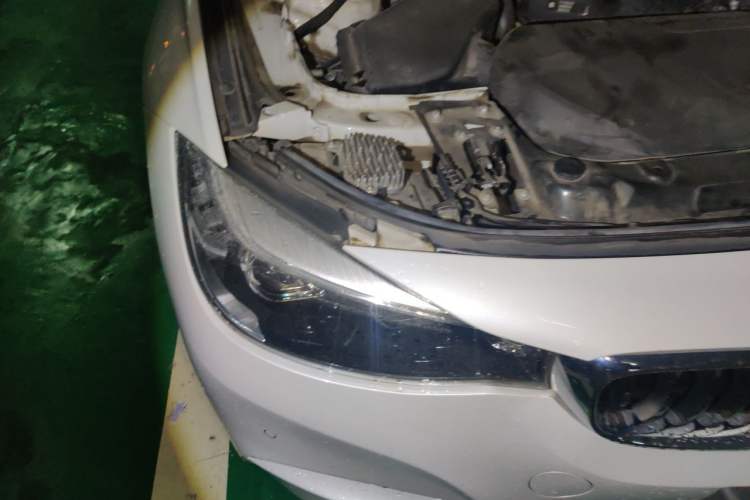 Used BMW 3 Series GT 2019 320i M Sport Package Right Front Headlight