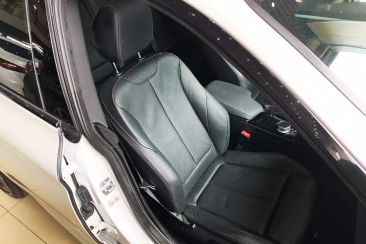 Used BMW 3 Series GT 2019 320i M Sport Night Edition Right Front Seat