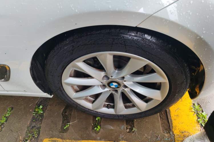 Used BMW 3 Series GT 2019 320i Sport Edition Right Front Wheel Hub