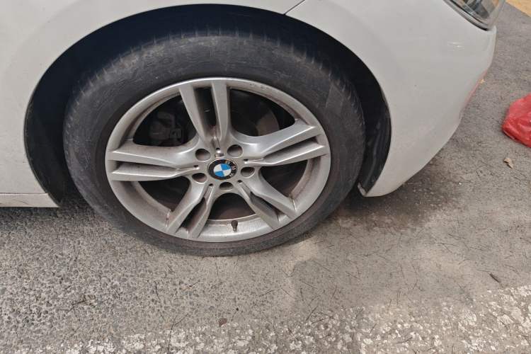Used BMW 3 Series GT 2019 320i M Sport Package Right Front Wheel Hub