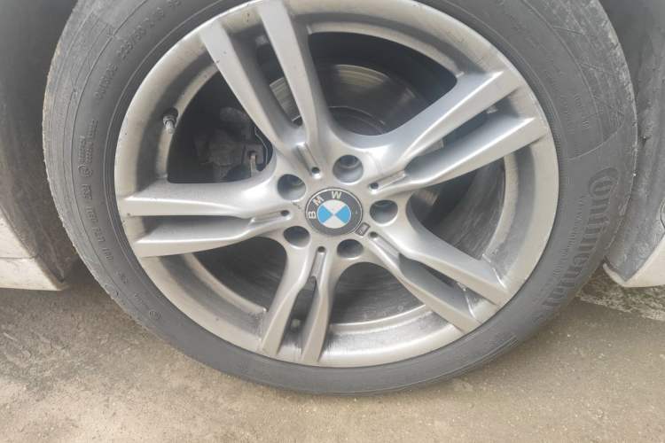 Used BMW 3 Series GT 2019 320i M Sport Package Right Front Wheel Hub