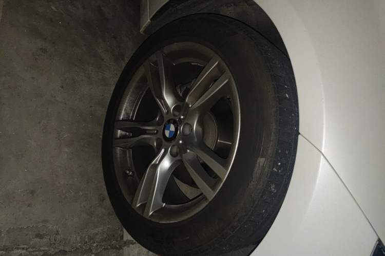 Used BMW 3 Series GT 2019 320i M Sport Package Right Front Wheel Hub