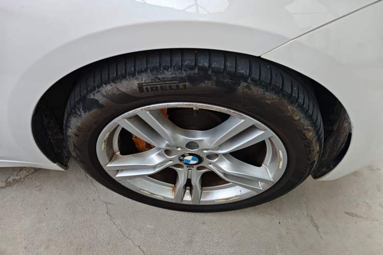 Used BMW 3 Series GT 2019 320i M Sport Package Right Front Wheel Hub