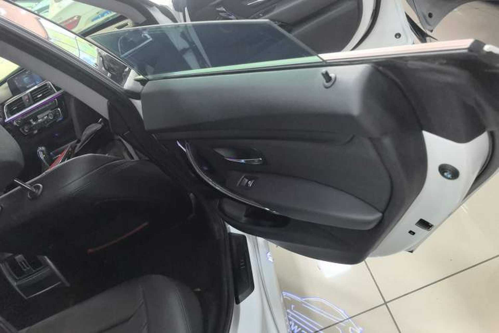 Used BMW 3 Series GT 2019 320i Sport Edition Right Rear Door Interior