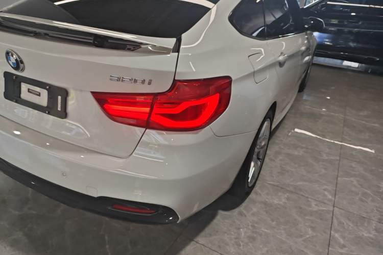 Used BMW 3 Series GT 2019 320i M Sport Right Rear Taillight