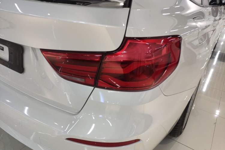 Used BMW 3 Series GT 2019 320i Sport Edition Right Rear Taillight