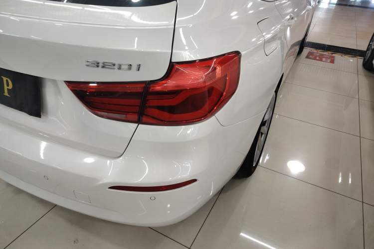 Used BMW 3 Series GT 2019 320i Sport Edition Right Rear Taillight