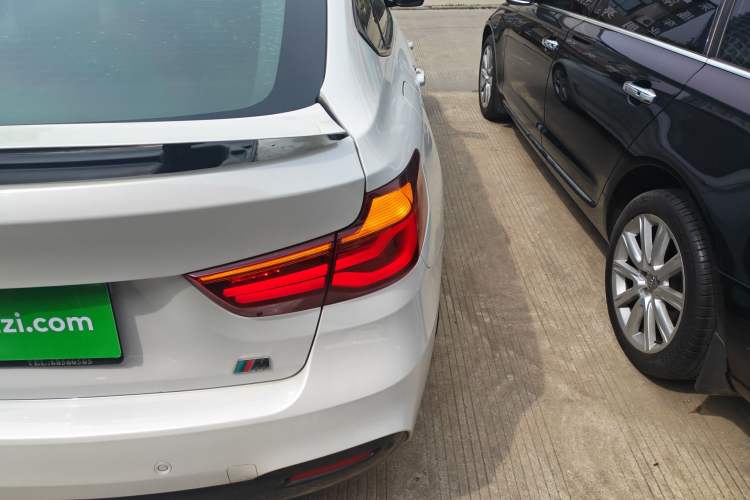 Used BMW 3 Series GT 2019 320i M Sport Package Right Rear Taillight