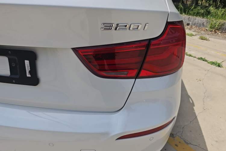 Used BMW 3 Series GT 2019 320i Sport Edition Right Rear Taillight