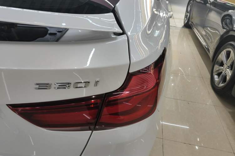 Used BMW 3 Series GT 2019 320i M Sport Package Right Rear Taillight