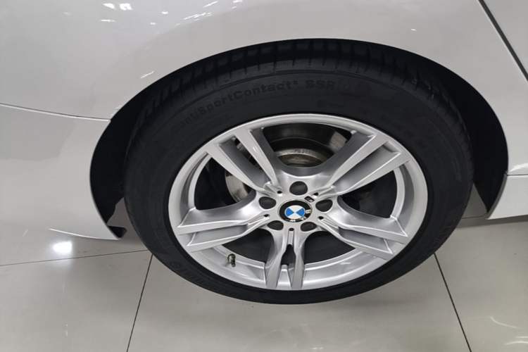 Used BMW 3 Series GT 2019 320i M Sport Package Right Rear Wheel Hub