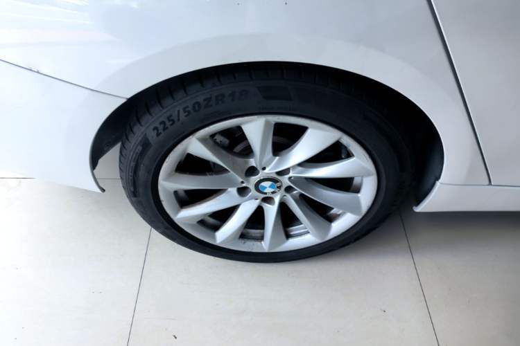Used BMW 3 Series GT 2019 320i Sport Edition Right Rear Wheel Hub