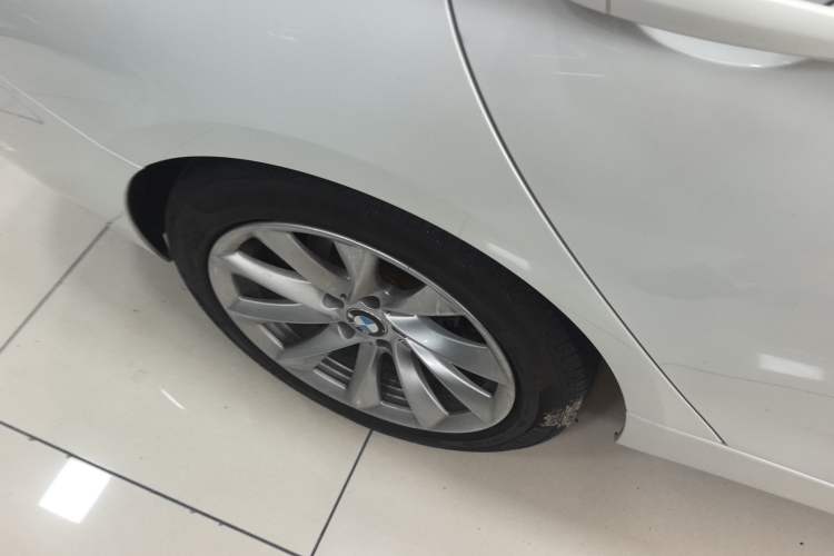 Used BMW 3 Series GT 2019 320i Sport Edition Right Rear Wheel Hub